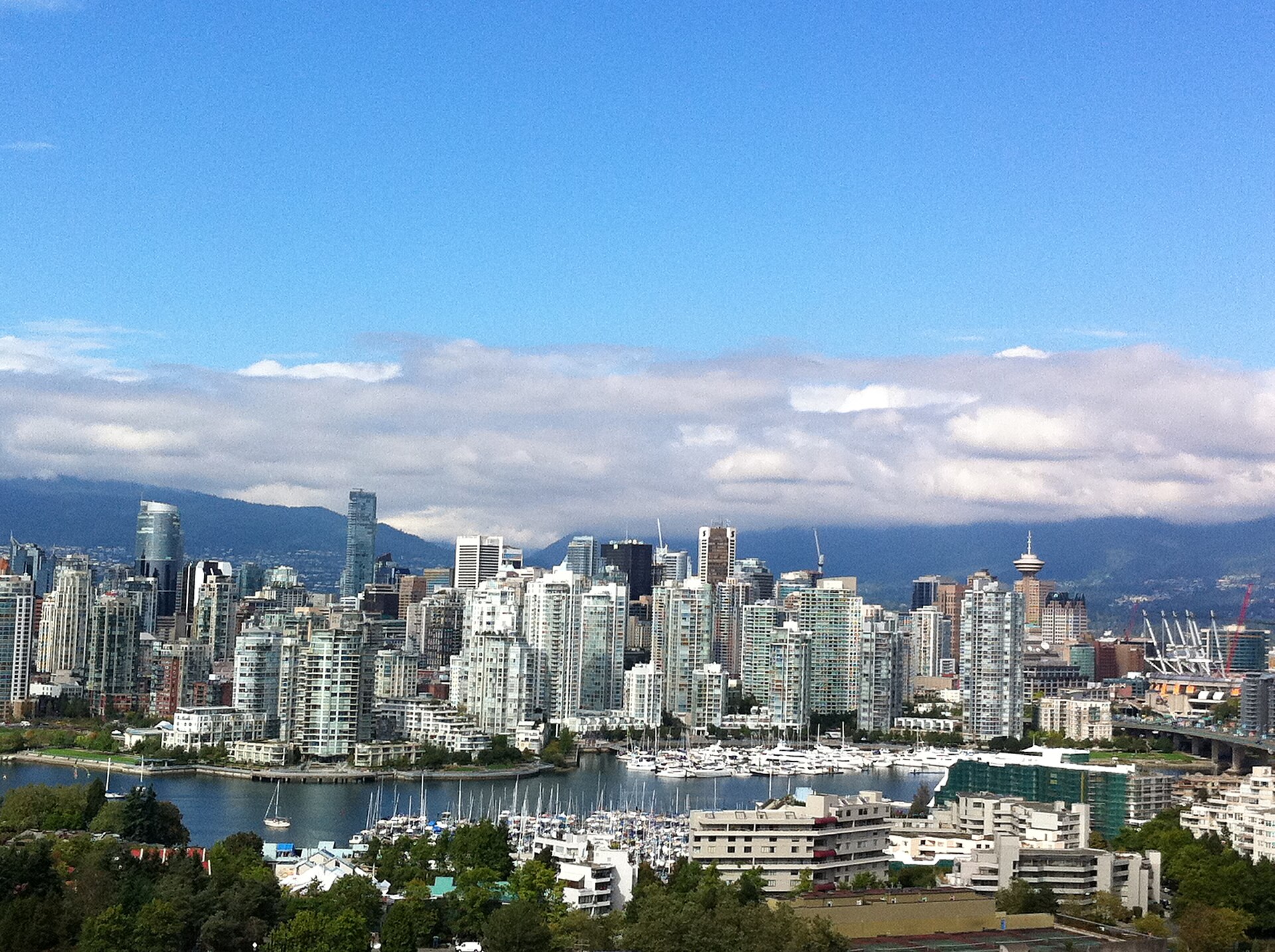 Vancouver's skyline with the North Shore mountains